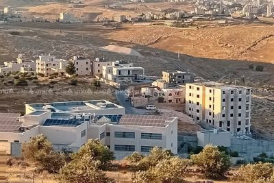 قطعة أرض للبيع في موقع ممتاز ومرتفع