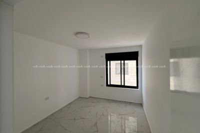 شقة جديدة للإيجار لعائلة صغيرة أو عرسان