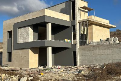 ڤيلا للبيع بين صرة وتل ڤيلا للبيع بين صرة وتل