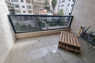 شقة للبيع مقابل سوبرماركت بغداد الرئيسي